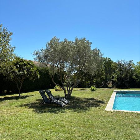 Studio En Provence Avec Piscine La Barben エクステリア 写真